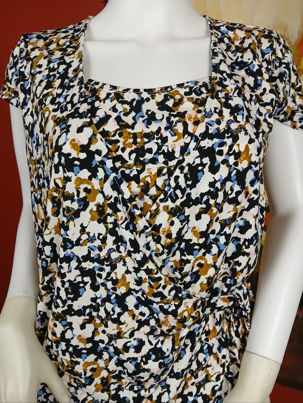 Abstract Print Short Sleeve Wrap Blouse - White/Black/Gold